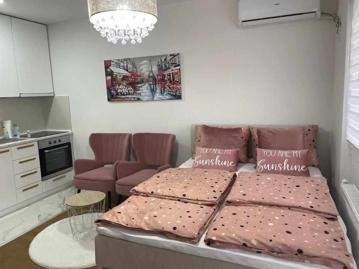 Spring Deluxe Apartamento Novi Sad Exterior foto