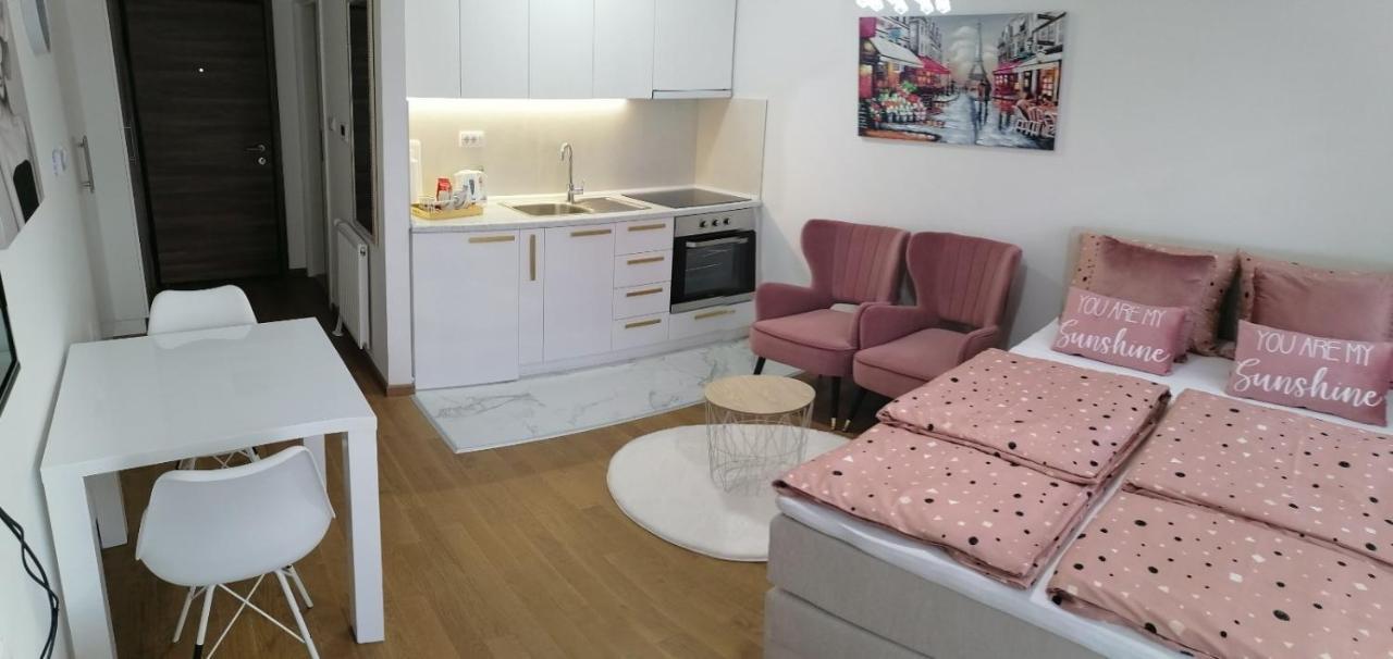 Spring Deluxe Apartamento Novi Sad Exterior foto